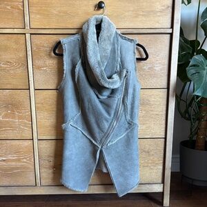 Kenna T Gray Shearling Vest with Real Lamb Fur & leather Zipper Size XS